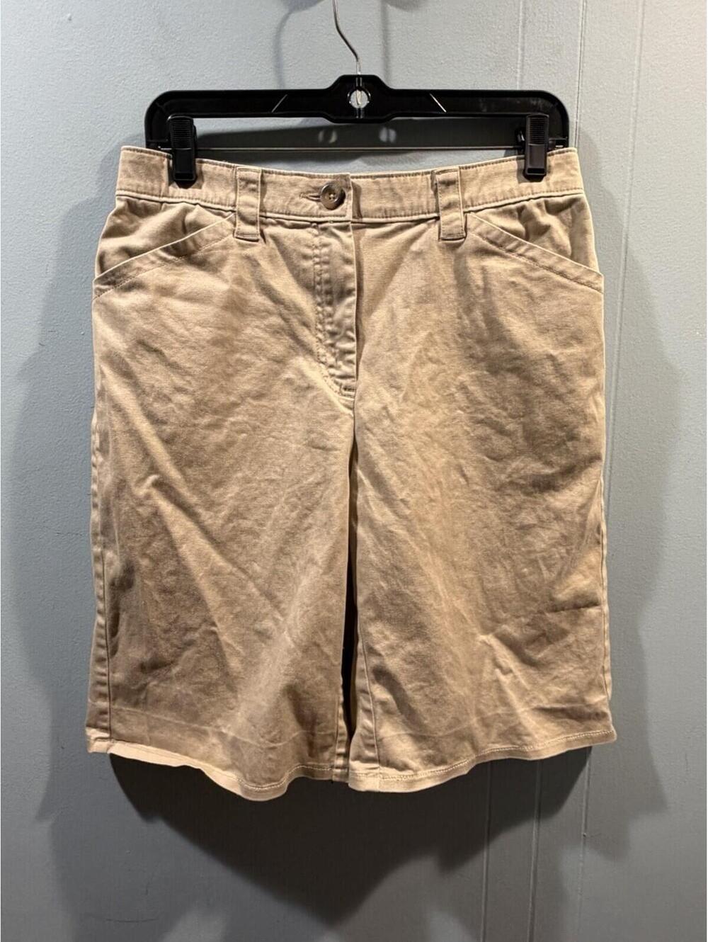 Womens LL Bean Classic Fit Short Size 10 Tan
